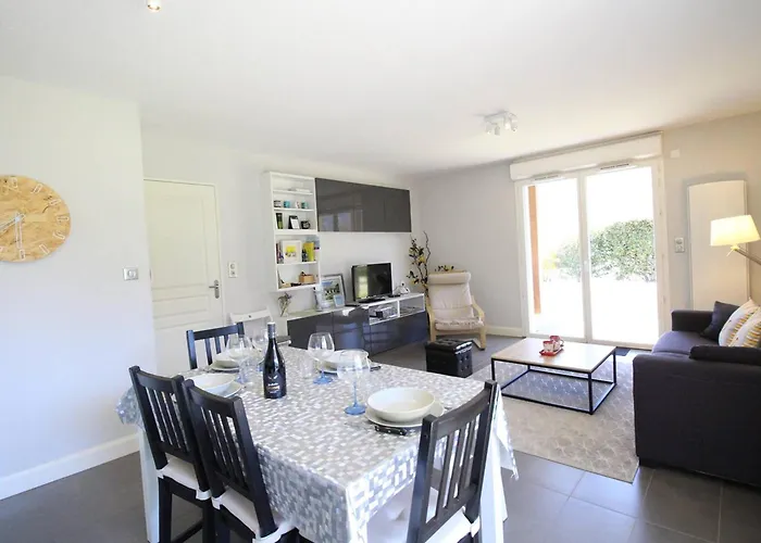 Appartamento Moderne 51m² à Luchon - 4 Pers, Terrasse, Parking - Fr-1-313-241 Bagnères-de-Luchon